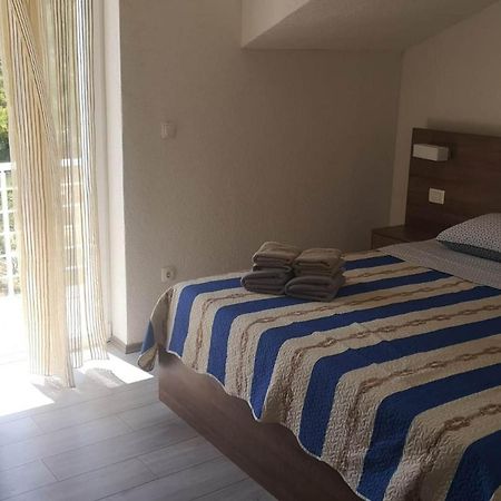 Apartments Kalajzic Pucisca Δωμάτιο φωτογραφία