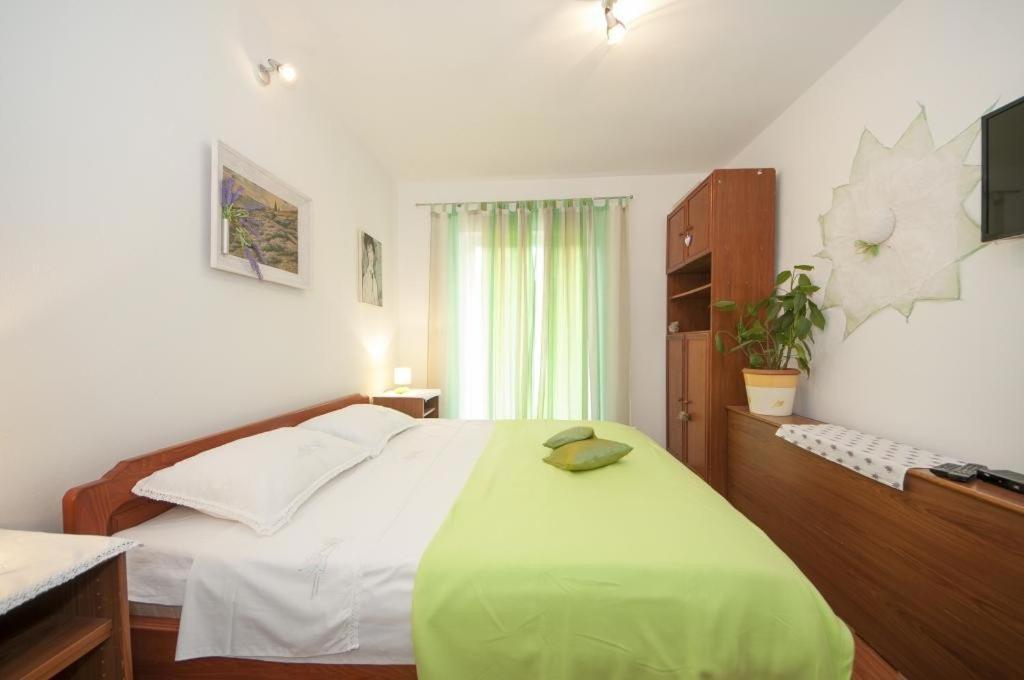 Apartments Kalajzic Pucisca Εξωτερικό φωτογραφία