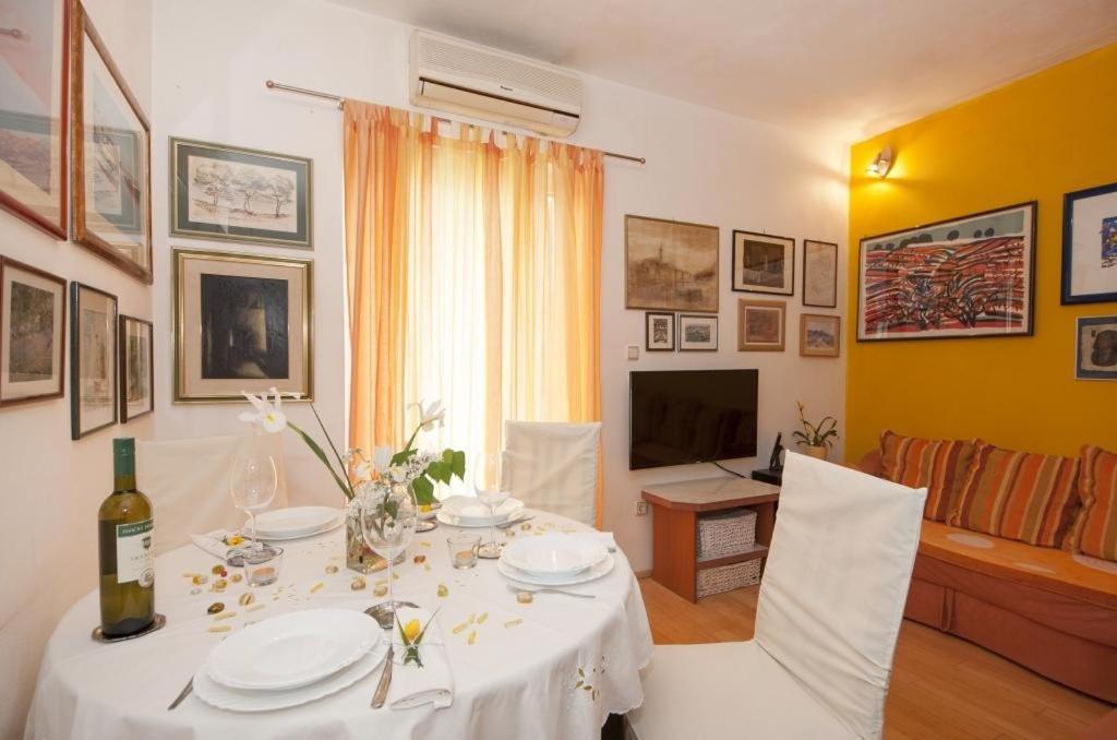 Apartments Kalajzic Pucisca Δωμάτιο φωτογραφία