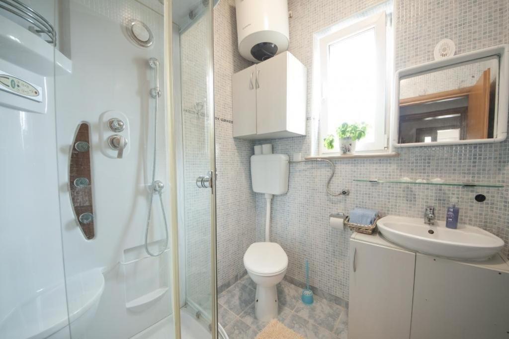 Apartments Kalajzic Pucisca Δωμάτιο φωτογραφία